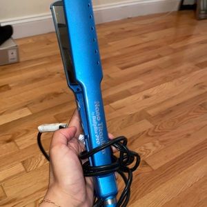 An amazing quality NANOBLISS TITANIUM PRO HAIR DRYER 🥰